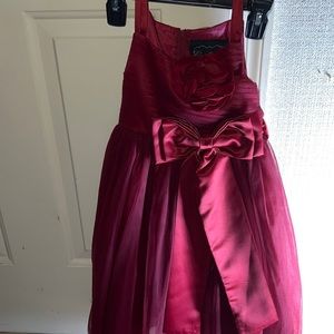 Chantilly place  mesh dress size 4 burgundy color